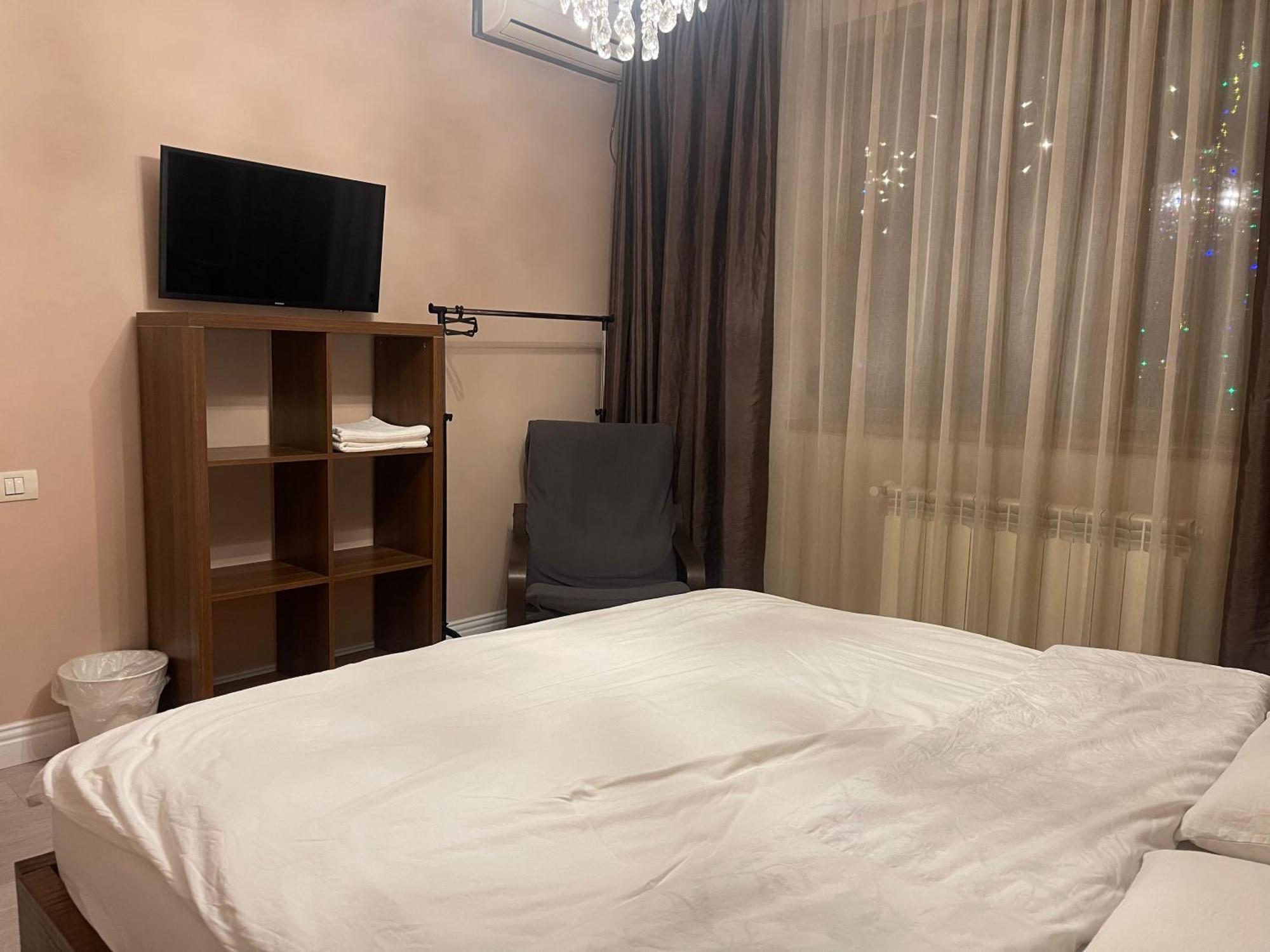 Room In A Private House - 5 Min From Therme And Airport Corbeanca Exteriör bild